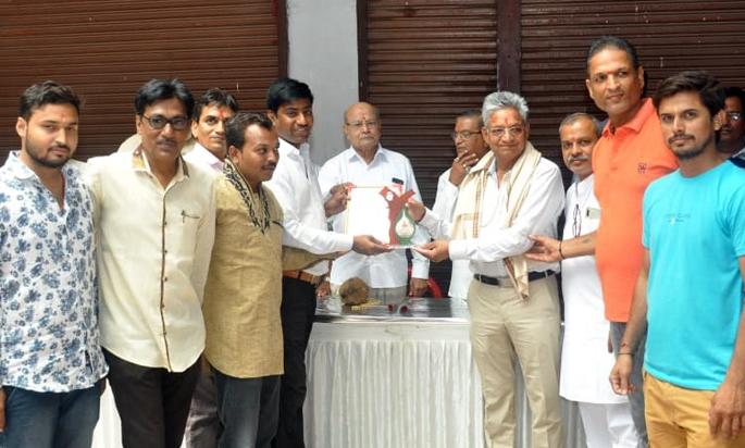 Distribution of 40 thousand liters of water | ४० हजार लिटर ताक वाटप