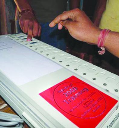 The leaders' meetings are filmed through 3 squads | नेत्यांच्या सभांचे २० पथकांमार्फत होतेय चित्रीकरण The leaders' meetings are filmed through 3 squads | नेत्यांच्या सभांचे २० पथकांमार्फत होतेय चित्रीकरण
