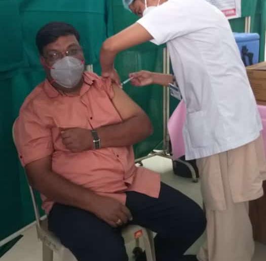 350 vaccines available for reporting | कळवणला ३५० लस उपलब्ध 350 vaccines available for reporting | कळवणला ३५० लस उपलब्ध