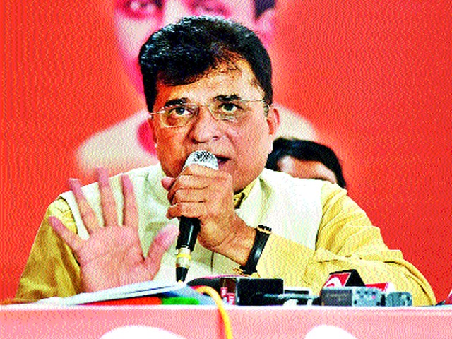 The name of Rohit Pawar is also mentioned in the Summit Bank report | शिखर बॅँक अहवालात रोहित पवार यांचेही नाव