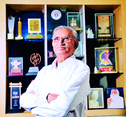 Go. Ma Close relationship with Pawar to Kolhapur | गो. मा. पवार यांचे कोल्हापूरशी घनिष्ठ संबंध