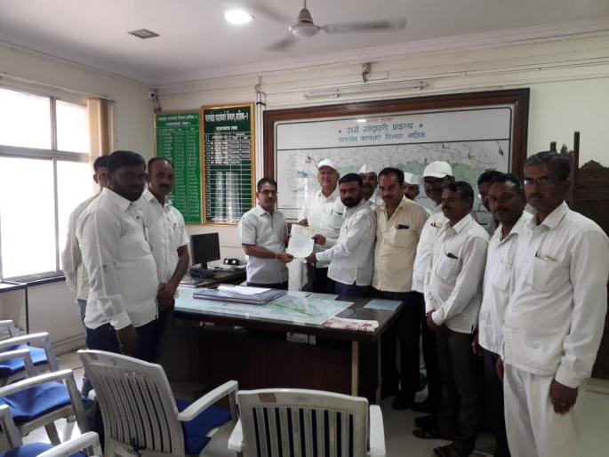  The demand for the release of Ojhar Khed canal | ओझरखेड कालव्याचे आवर्तन सोडण्याची मागणी