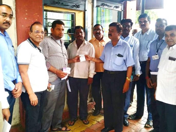 nashik,deposit,receipt,for,printed,electricity,bill | छापील वीजबील भरणा पावती हद्दपार nashik,deposit,receipt,for,printed,electricity,bill | छापील वीजबील भरणा पावती हद्दपार