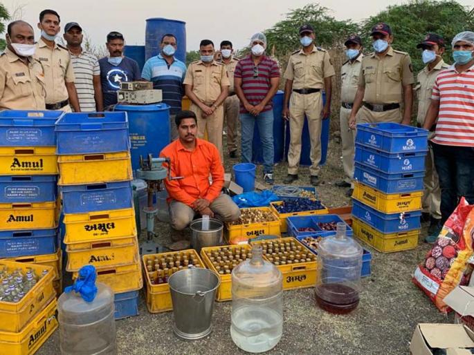 Bogus liquor factory in Nandurbar too | नंदुरबारातही बोगस दारूचा कारखाना