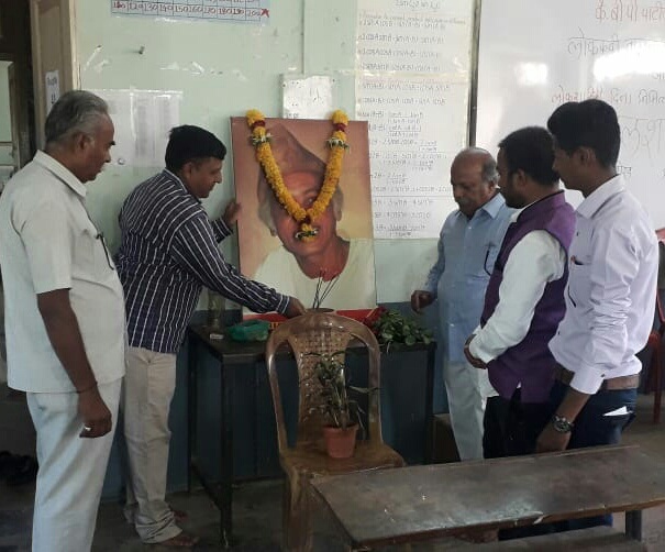 Jalshahiri Parishad at Pimpalgaon Baswant | पिंपळगाव बसवंत येथे जलशाहिरी परिषद Jalshahiri Parishad at Pimpalgaon Baswant | पिंपळगाव बसवंत येथे जलशाहिरी परिषद