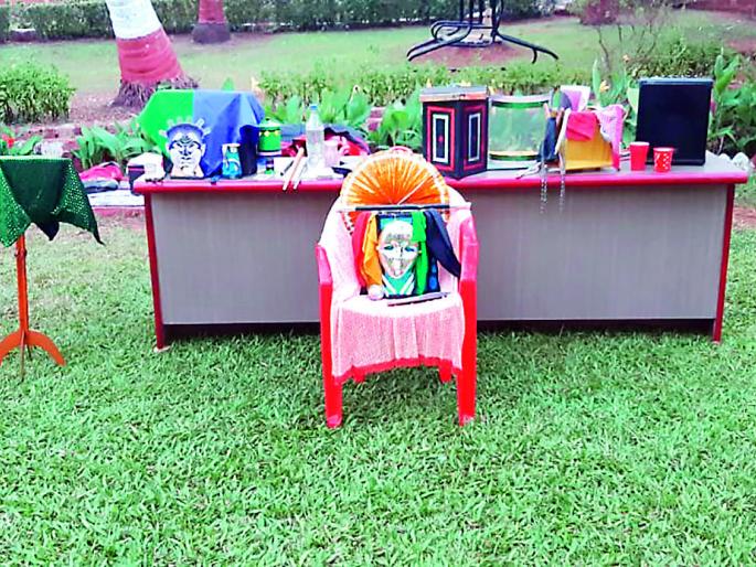 The tourist, hill, Ganapatipule, Taraneshwar, Murud etc. are now tourists | पावस, गणपतीपुळे, वेळणेश्वर, मुरूड पर्यटनस्थळे गजबजली The tourist, hill, Ganapatipule, Taraneshwar, Murud etc. are now tourists | पावस, गणपतीपुळे, वेळणेश्वर, मुरूड पर्यटनस्थळे गजबजली