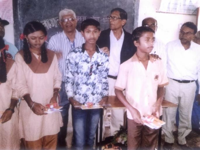 nsk,samta,senior,citizan,sangh,students,help | ५५ विद्यार्थ्यांच्या परीक्षा अर्जाचा खर्च उचलणार nsk,samta,senior,citizan,sangh,students,help | ५५ विद्यार्थ्यांच्या परीक्षा अर्जाचा खर्च उचलणार