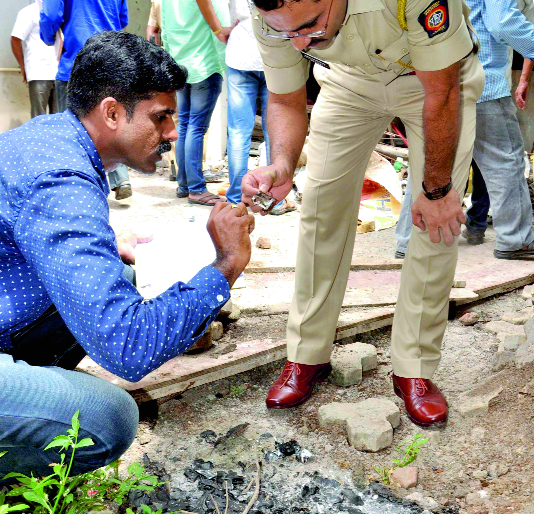 The women of Kolhapur also have a miscarriage in Sangli | कोल्हापुरातील महिलांचाही सांगलीत गर्भपात The women of Kolhapur also have a miscarriage in Sangli | कोल्हापुरातील महिलांचाही सांगलीत गर्भपात