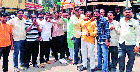 Suresh Khade's election as a minister | सुरेश खाडेंच्या मंत्रीपदी निवडीने मिरजेत जल्लोष