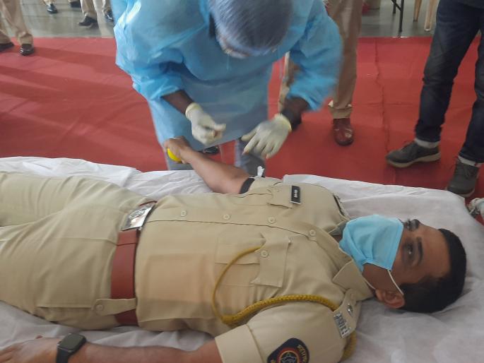 Performance of Thane Police during Corona period is commendable: Eknath Shinde | कोरोना काळातील ठाणे पोलिसांची कामगिरी कौतुकास्पद: एकनाथ शिंदे