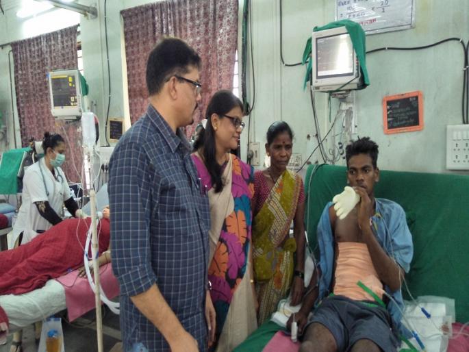  The tribal youth got the help of the Thane district government hospita | त्या आदिवासी तरुणाला ठाणे जिल्हा शासकीय रुग्णालयामुळे मिळाले जीवदान