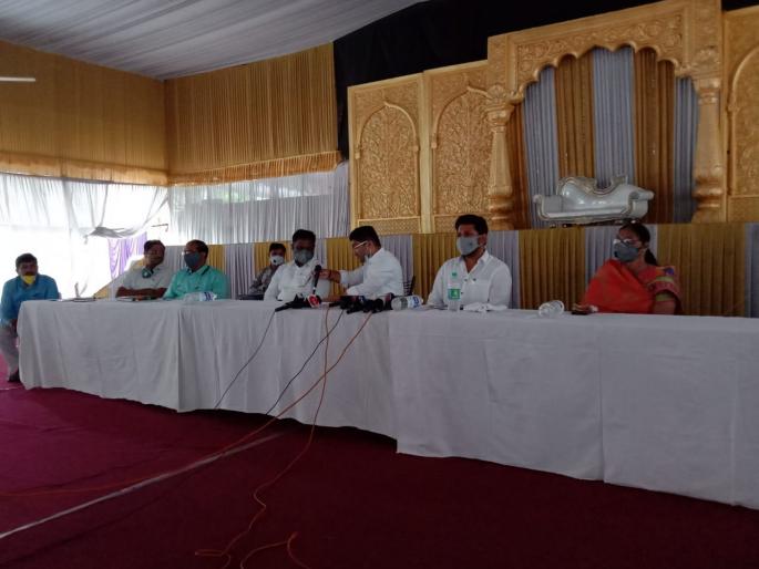 .... then the Collector will be responsible for this- MP Dr. Warning of Sujay Vikhe | ....तर जिल्हाधिकारी हेच जबाबदार राहतील- लॉकडाऊनबाबत खासदार डॉ. सुजय विखे यांचा इशारा