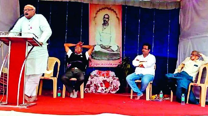 Do not beggary farmers; Sweat Prices | शेतकऱ्यांना भीक नको; घामाचे दाम द्या Do not beggary farmers; Sweat Prices | शेतकऱ्यांना भीक नको; घामाचे दाम द्या