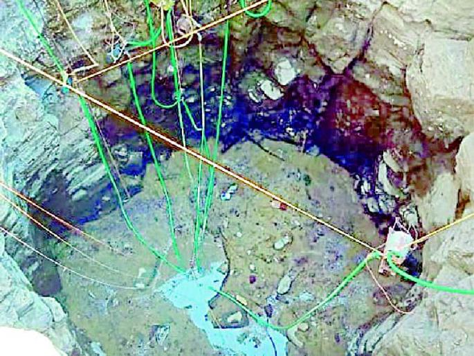 Severe water scarcity | समुद्रपुरात भीषण पाणी टंचाई Severe water scarcity | समुद्रपुरात भीषण पाणी टंचाई