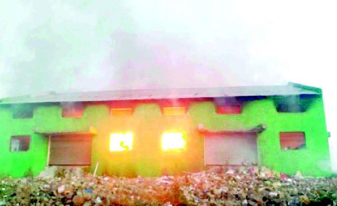 The dust of the Municipal 'Dream' project | पालिकेच्या ‘ड्रीम’ प्रोजेक्टचा धुरळा