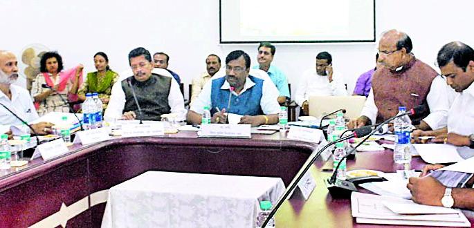 Strengthen infrastructure | पायाभूत सुविधांचे बळकटीकरण करा