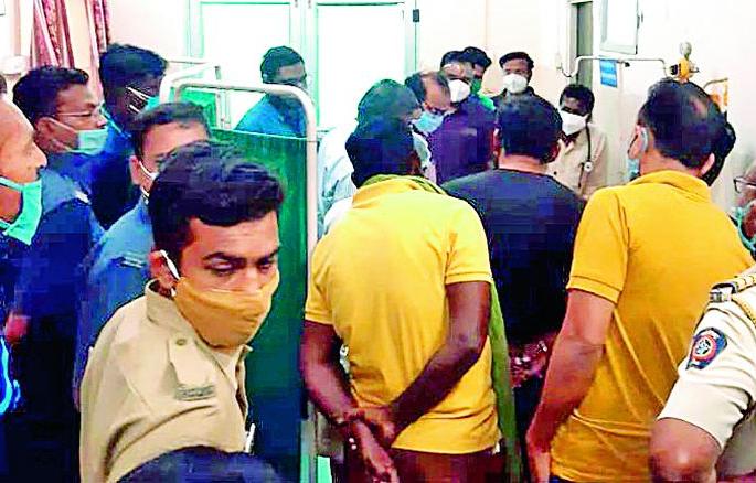 Elderly death due to negligence of medical officer | वैद्यकीय अधिकाऱ्याच्या हलगर्जीने वृद्धाचा मृत्यू Elderly death due to negligence of medical officer | वैद्यकीय अधिकाऱ्याच्या हलगर्जीने वृद्धाचा मृत्यू