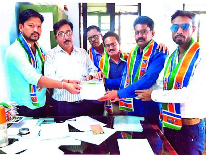 Stop the game of public health | जनतेच्या आरोग्याशी सुरू असलेला खेळ थांबवा Stop the game of public health | जनतेच्या आरोग्याशी सुरू असलेला खेळ थांबवा