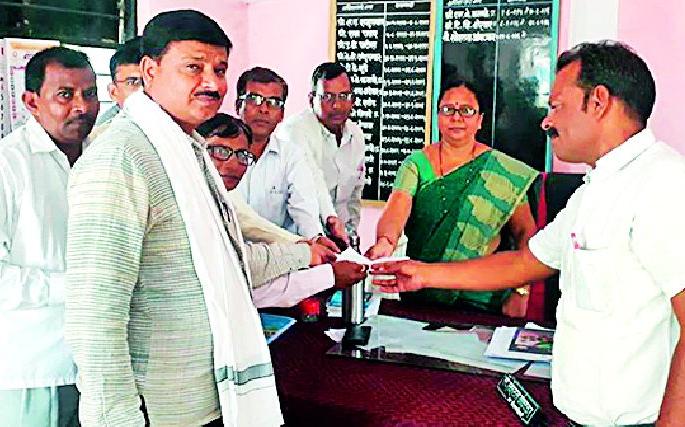 Zilla Parishad's demand for closure of external category | जिल्हा परिषदेचे नियमबाह्य वर्ग बंद करण्याची मागणी