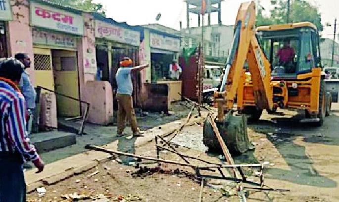 The roads of Pusad are free | पुसदचे रस्ते झाले मोकळे The roads of Pusad are free | पुसदचे रस्ते झाले मोकळे