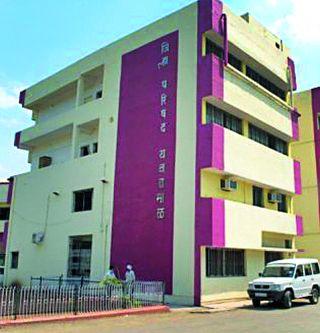 Letters to the direct ministry of 'DHOs' by the CEOs | सीईओंना डावलून ‘डीएचओं’चा थेट मंत्रालयाशी पत्रव्यवहार