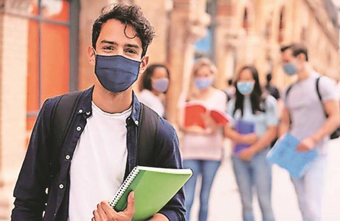 Financial emergency in UK, Indian students in crisis | ‘यु.के.’मध्ये आर्थिक आणीबाणी, भारतीय विद्यार्थी संकटात