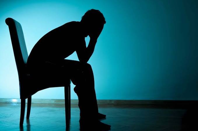 Feeling suicidal; Wait, just make a call here | आत्महत्या करावीशी वाटतेय; थांबा, इथे फक्त एक फोन करा Feeling suicidal; Wait, just make a call here | आत्महत्या करावीशी वाटतेय; थांबा, इथे फक्त एक फोन करा