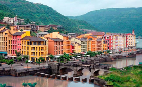 Corona virus : Who cares about hospitals and hotels in Lavasa in the face of increasing coronary heart disease? He is being held in custody: Girish Bapat | Corona virus : 'लवासा ’तील हॉस्पिटल, हॉटेल ताब्यात घ्या, तिथे 'कोविड सेंटर' सुरू करा : गिरीश बापट Corona virus : Who cares about hospitals and hotels in Lavasa in the face of increasing coronary heart disease? He is being held in custody: Girish Bapat | Corona virus : 'लवासा ’तील हॉस्पिटल, हॉटेल ताब्यात घ्या, तिथे 'कोविड सेंटर' सुरू करा : गिरीश बापट