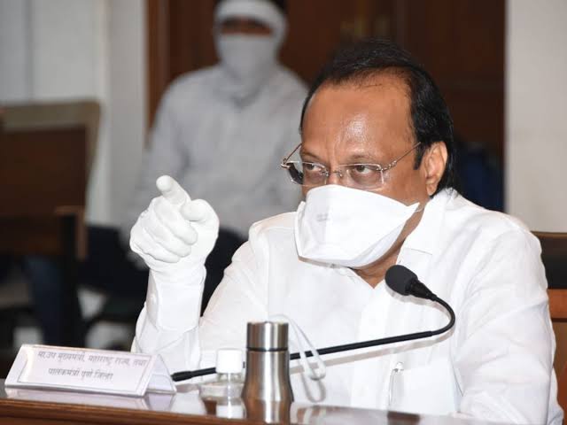 Confession given by the Guardian Minister; Lack of oxygen and ambulances in Pune | खुद्द पालकमंत्र्यांनी दिली कबुली; पुण्यात ऑक्सिजन आणि रुग्णवाहिकांचा जाणवतोय तुटवडा