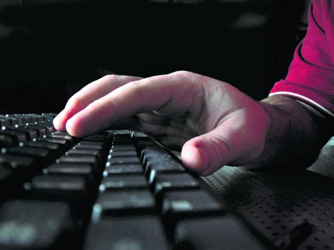 585 market committees in the country will be connected to e-name | देशातील ५८५ बाजार समित्या ‘ई-नाम’ला जोडणार 585 market committees in the country will be connected to e-name | देशातील ५८५ बाजार समित्या ‘ई-नाम’ला जोडणार