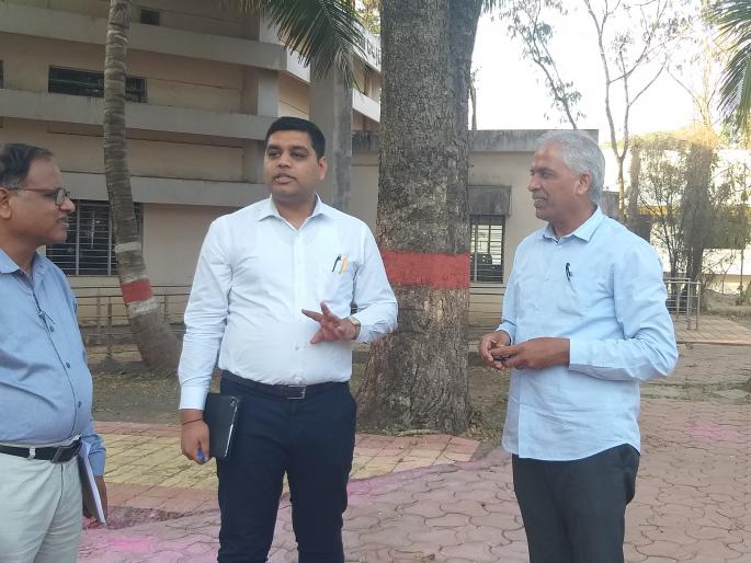 In most of the talukas, the speed of matched diyani material is increased | बहुतांश तालुक्यांत दिव्यांग साहित्य जुळणीला वेग In most of the talukas, the speed of matched diyani material is increased | बहुतांश तालुक्यांत दिव्यांग साहित्य जुळणीला वेग