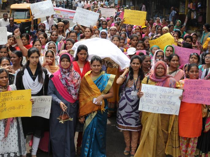 Kolhapur: Save education, Long march in the Civil Action Committee, prohibition of educational policies | कोल्हापूर :  शिक्षण वाचवा नागरी कृती समितीतर्फ लाँग मार्च, शैक्षणिक धोरणांचा निषेध