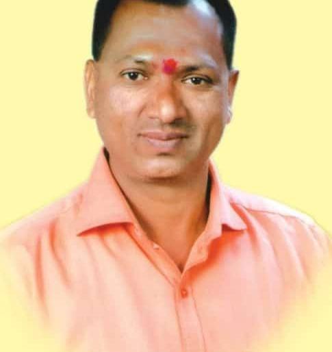 Corona dies in Gokul's Shahuwadi taluka | गोकुळच्या शाहूवाडी तालुक्यातील ठरावधारकाचा कोरोनाने मृत्यू Corona dies in Gokul's Shahuwadi taluka | गोकुळच्या शाहूवाडी तालुक्यातील ठरावधारकाचा कोरोनाने मृत्यू