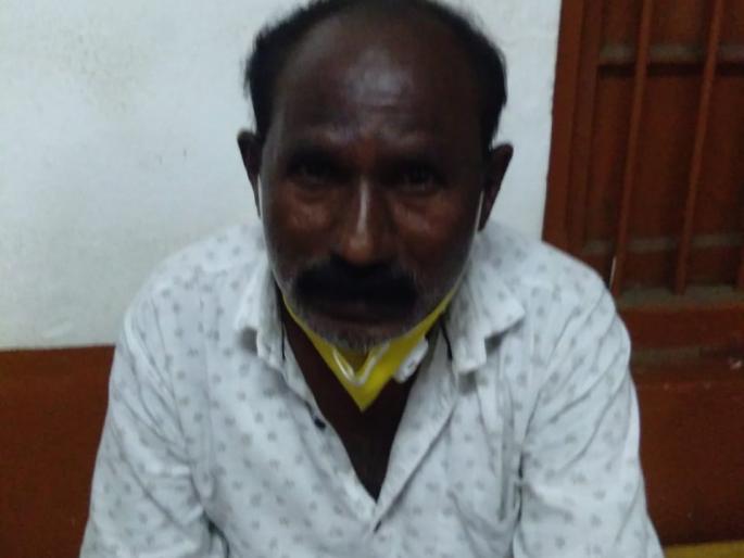 Two arrested for stealing gold chains in Maratha agitation | मराठा आंदोलनात सोन्याच्या चेन चोरणाऱ्या दोघांना अटक Two arrested for stealing gold chains in Maratha agitation | मराठा आंदोलनात सोन्याच्या चेन चोरणाऱ्या दोघांना अटक