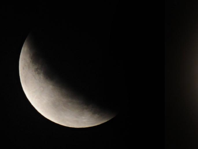 Religious rituals in the temple of Chandrabhakaran, Ambabai in Kolhapur | कोल्हापुरात चंद्रग्रहण, अंबाबाई मंदिरात धार्मिक विधी Religious rituals in the temple of Chandrabhakaran, Ambabai in Kolhapur | कोल्हापुरात चंद्रग्रहण, अंबाबाई मंदिरात धार्मिक विधी