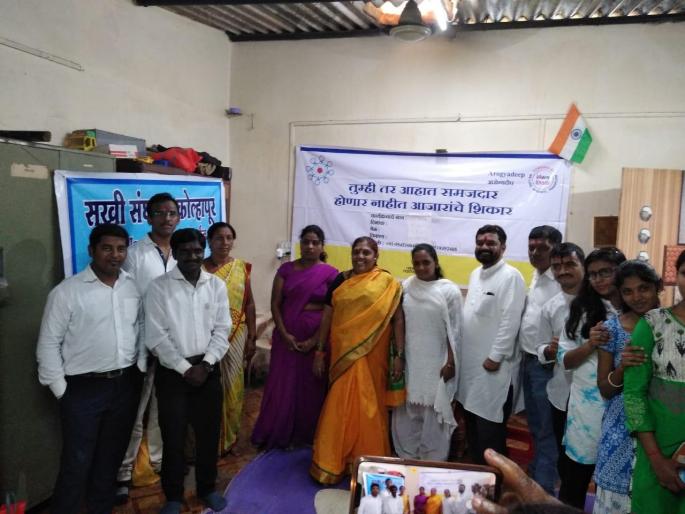 'Cyber' students rush to help flood victims | पूरग्रस्त वारांगणांच्या मदतीला धावले ‘सायबर’चे विद्यार्थी 'Cyber' students rush to help flood victims | पूरग्रस्त वारांगणांच्या मदतीला धावले ‘सायबर’चे विद्यार्थी