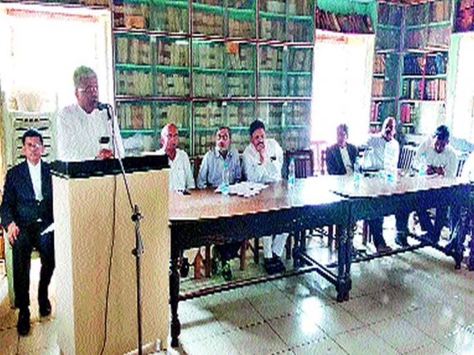 The tax lawyers also oppose lawyers | करवाढीला वकिलांचाही विरोध