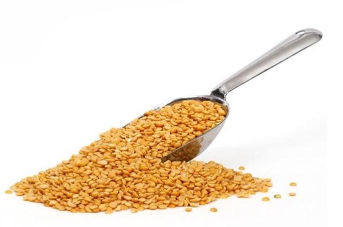 Government prices fell; Ration shops will now get Rs 35 per kg | सरकारी तूर डाळीचे भाव घसरले; रेशन दुकानांवर आता ३५ रुपये किलो दराने मिळणार Government prices fell; Ration shops will now get Rs 35 per kg | सरकारी तूर डाळीचे भाव घसरले; रेशन दुकानांवर आता ३५ रुपये किलो दराने मिळणार