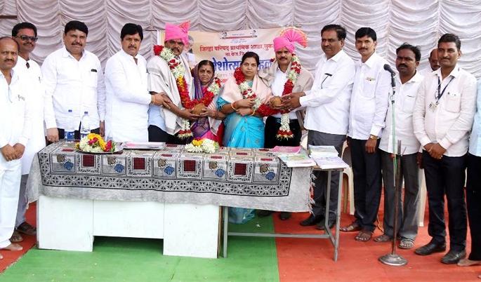 Building good knowledge is better than temple | मंदिरापेक्षा ज्ञानमंदिर बांधणे कधीही चांगले Building good knowledge is better than temple | मंदिरापेक्षा ज्ञानमंदिर बांधणे कधीही चांगले