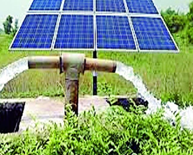 One thousand solar agricultural pumps in the district | जिल्ह्यात एक हजार सौर कृषी पंप One thousand solar agricultural pumps in the district | जिल्ह्यात एक हजार सौर कृषी पंप