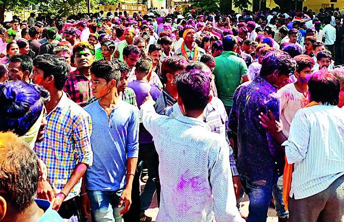 Fireworks fireworks fireworks | धनत्रयोदशीलाच फटाक्यांची आतषबाजी