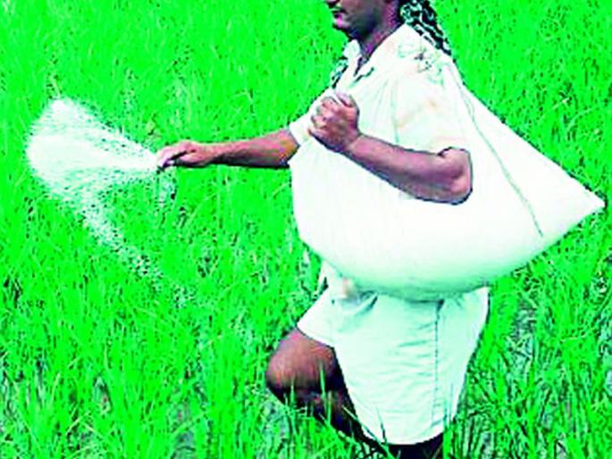 Fertilizer linking case reached the office of the Commissioner of Agriculture | खत लिंकिंग प्रकरण पोहोचले कृषी आयुक्तांच्या दालनात Fertilizer linking case reached the office of the Commissioner of Agriculture | खत लिंकिंग प्रकरण पोहोचले कृषी आयुक्तांच्या दालनात