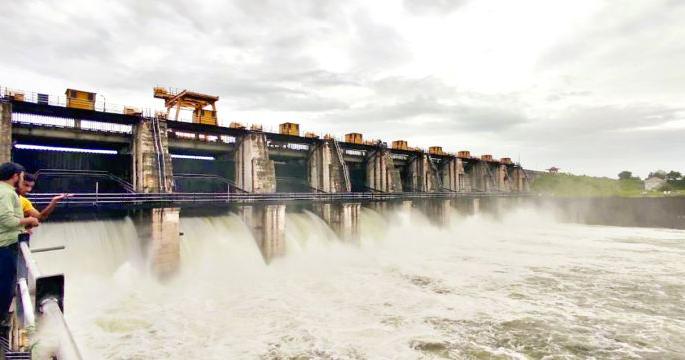 Five small scale irrigation projects 'overflow' in Buldana district | बुलडाणा जिल्ह्यात पाच लघुपाटबंधारे प्रकल्प ‘ओव्हर फ्लो’