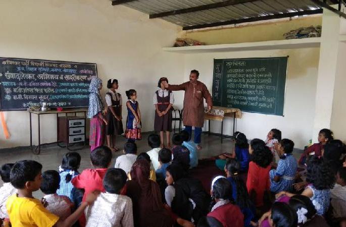 Important parts of the life of the play: Vishwas Kartar | नाटक माणसाच्या जीवनाचे महत्वाचे अंग : विश्वास सुतार Important parts of the life of the play: Vishwas Kartar | नाटक माणसाच्या जीवनाचे महत्वाचे अंग : विश्वास सुतार