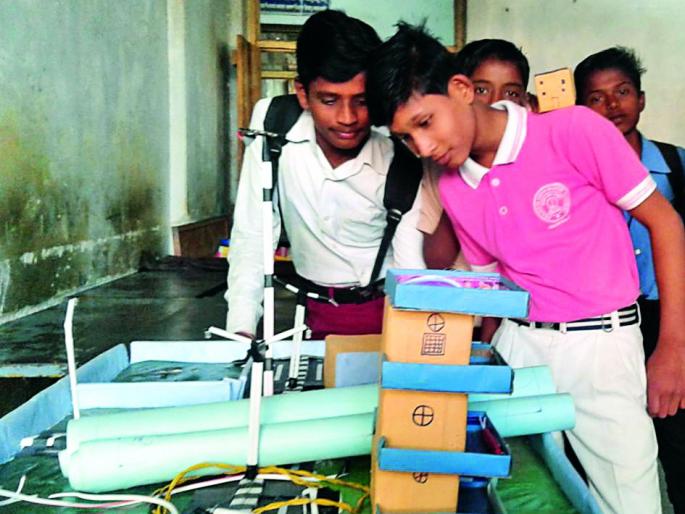 Curiosity is being made from the child | जिज्ञासेतून घडताहेत बालवैज्ञानिक Curiosity is being made from the child | जिज्ञासेतून घडताहेत बालवैज्ञानिक