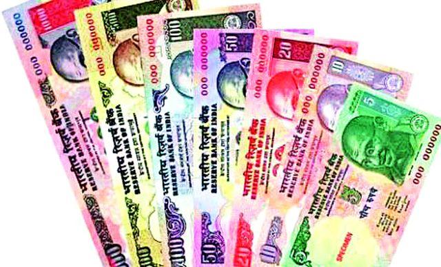 Employed farmers got funding | आपातग्रस्त शेतकऱ्यांचा निधी आला