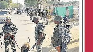 Thousands of armed police were registered in the district | जिल्ह्यात १ हजार सशस्र पोलीस दाखल