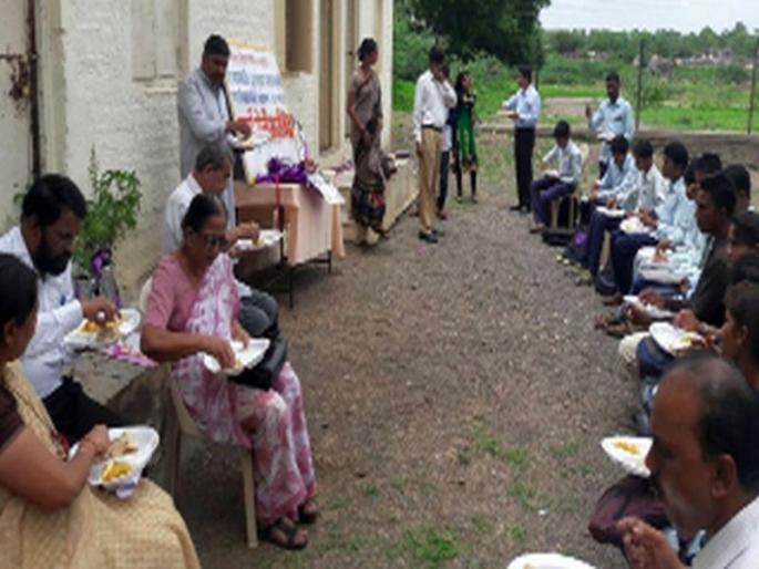 Just five rupees lunch | अवघ्या पाच रुपयांत जेवण