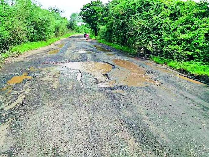 Work on Gadchiroli-Asti National Highway will begin | गडचिरोली-आष्टी राष्ट्रीय महामार्गाचे काम सुरू होणार Work on Gadchiroli-Asti National Highway will begin | गडचिरोली-आष्टी राष्ट्रीय महामार्गाचे काम सुरू होणार