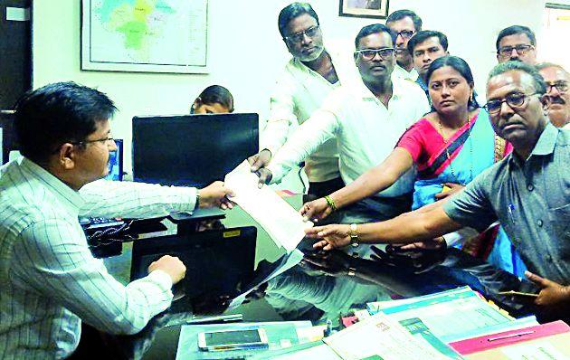 Purchase the posts of Criminal Development Officers | ्रपशुधन विकास अधिकाऱ्यांची पदे भरा Purchase the posts of Criminal Development Officers | ्रपशुधन विकास अधिकाऱ्यांची पदे भरा